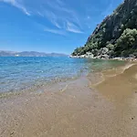 Amos Sea View