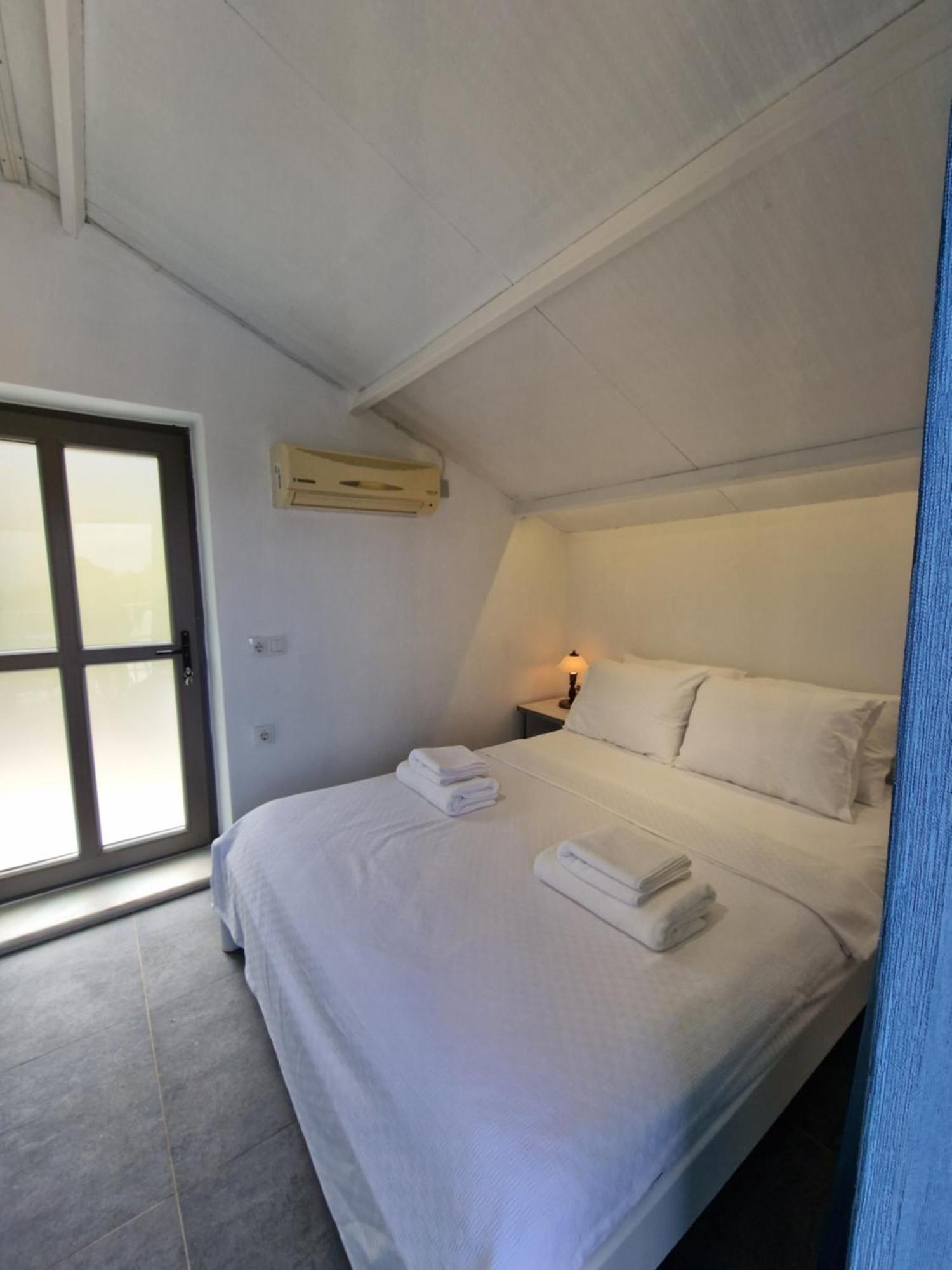 Amos Sea View Villa